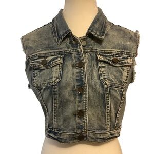 Bluenotes Distressed Denim Button-Up Cropped Vest/ Size M